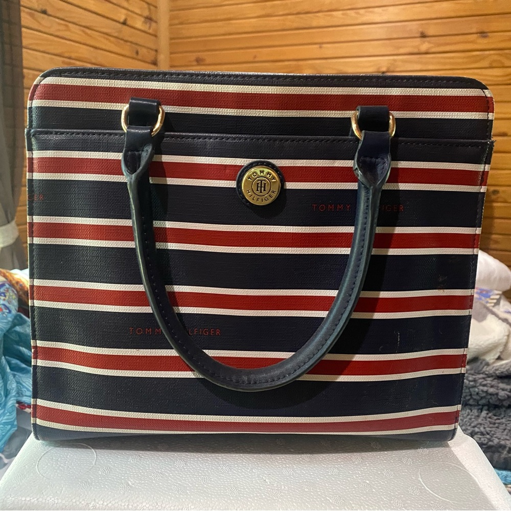 Tommy Hilfiger purse